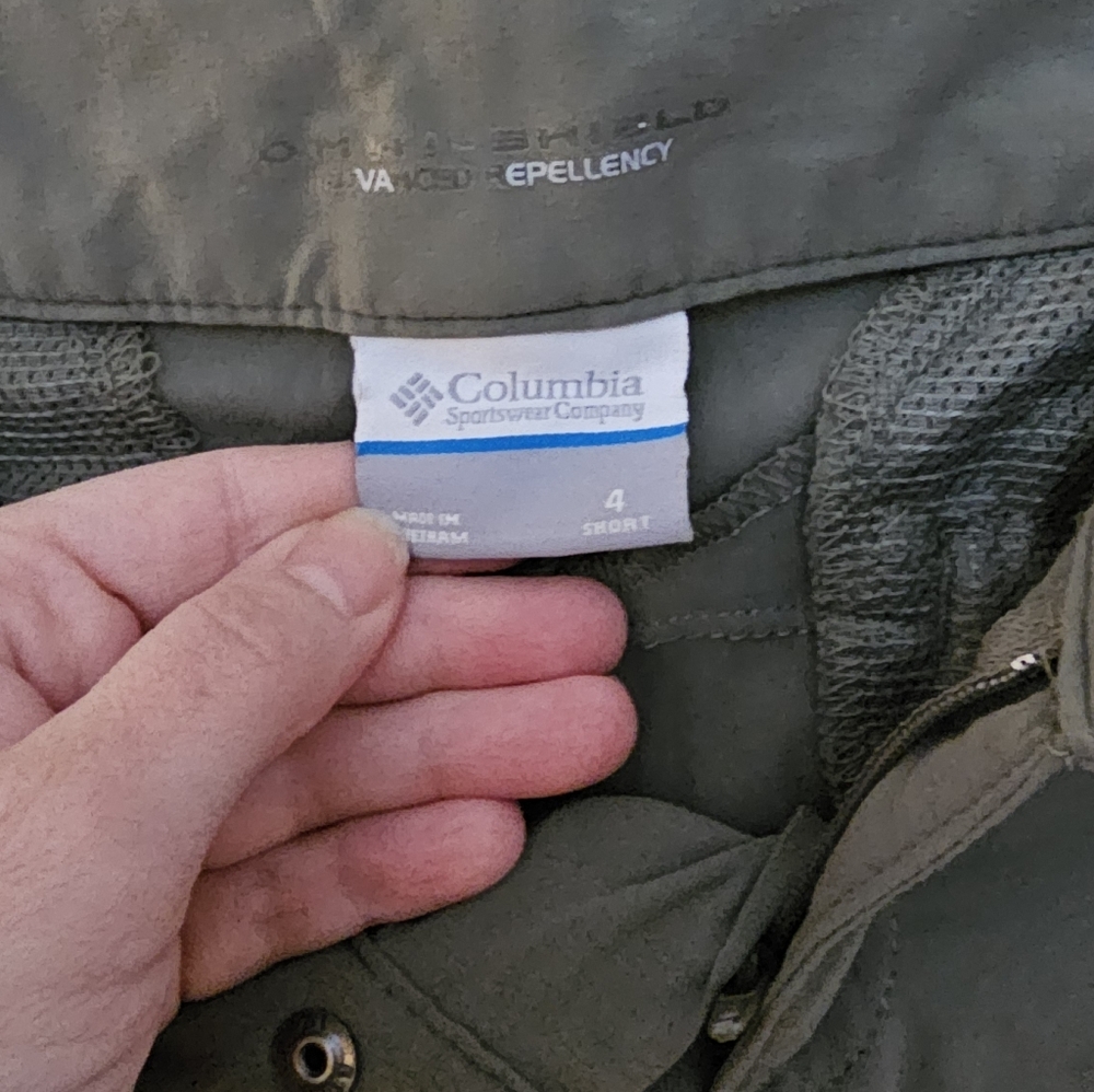 Columbia Olive Omni Shield Convertable Hiking Pants - Picture 5 of 8